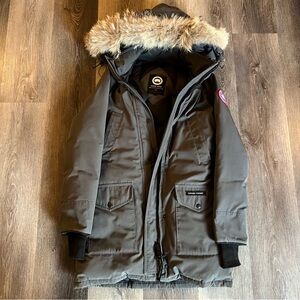 Women’s XS Grey Canada Goose Trillium Parka with Fur Trim Hood